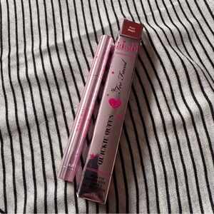 Too Faced Quickie Queen Cream eye shadow stick - Pure Magic